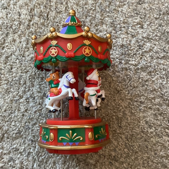 Electronic animated musical carousel with lights and music - Picture 4 of 5